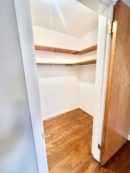 Walk-in closet, bedroom 1 - 2385 Van Leunen Dr
