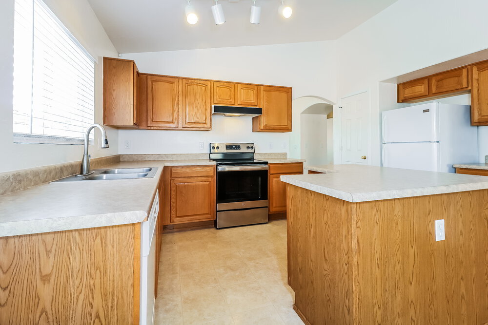 Building Photo - 22332 W Lasso Ln