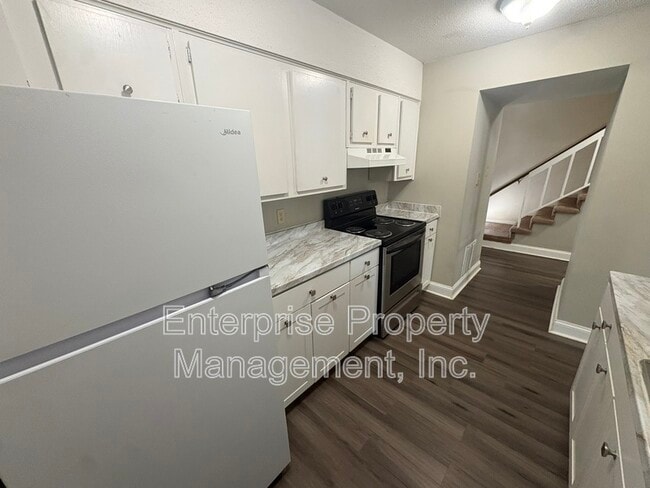 Building Photo - 8176 Harley Sq.