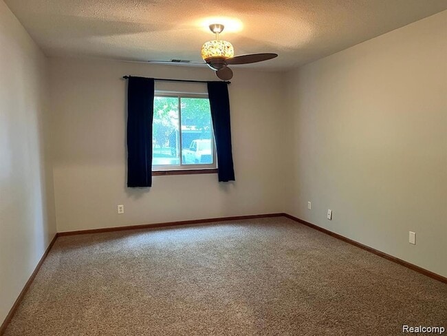 Building Photo - 2224 Touchdown Ct