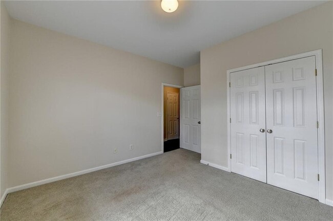 Building Photo - 4006 Edgecomb Dr