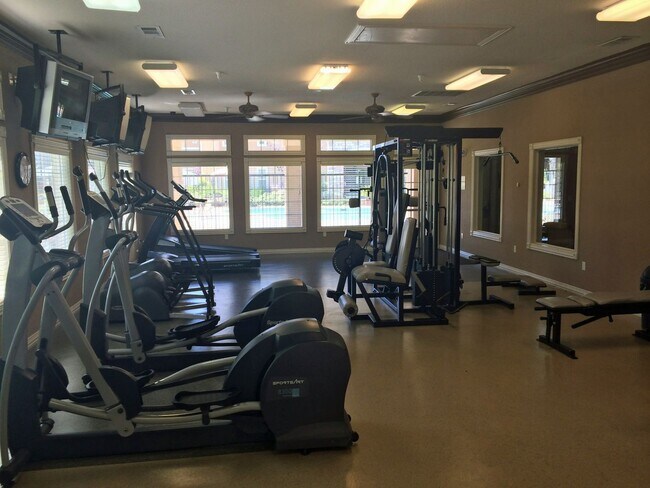 Building Photo - 2 Bedroom, 2 Bath Unit in the Bridgefield Condominiums Community, in Antelope.