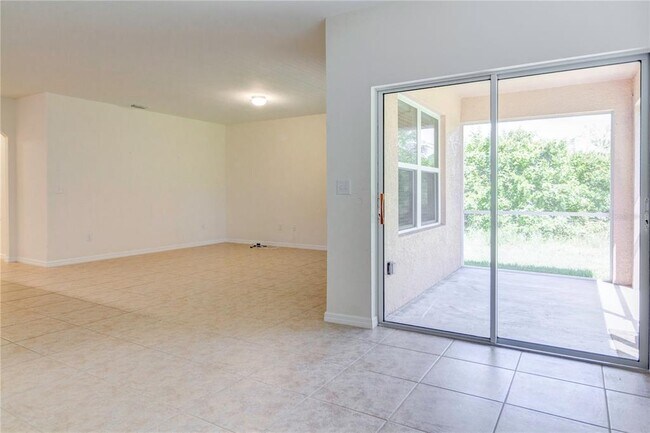 Building Photo - 14343 Overlook Ave