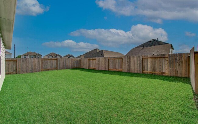Building Photo - 5111 Shelby Katherine Dr