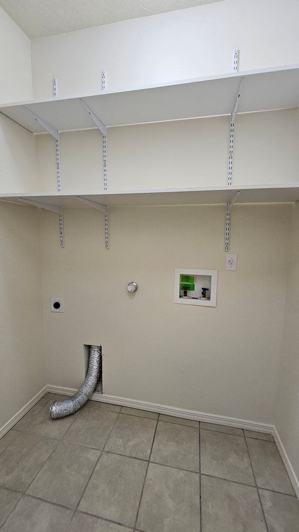 Building Photo - 5401 Marble Ave