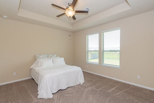 Building Photo - 14657 E Pine Heart Dr
