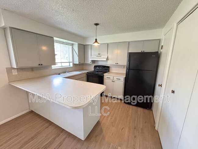 Building Photo - 1428 W 300 N