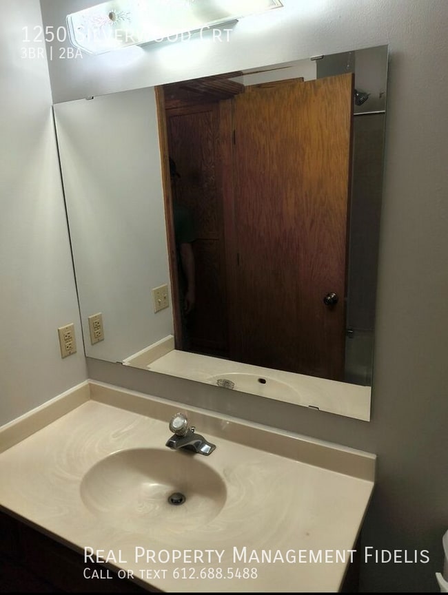 Building Photo - 1250 Silverwood Ct