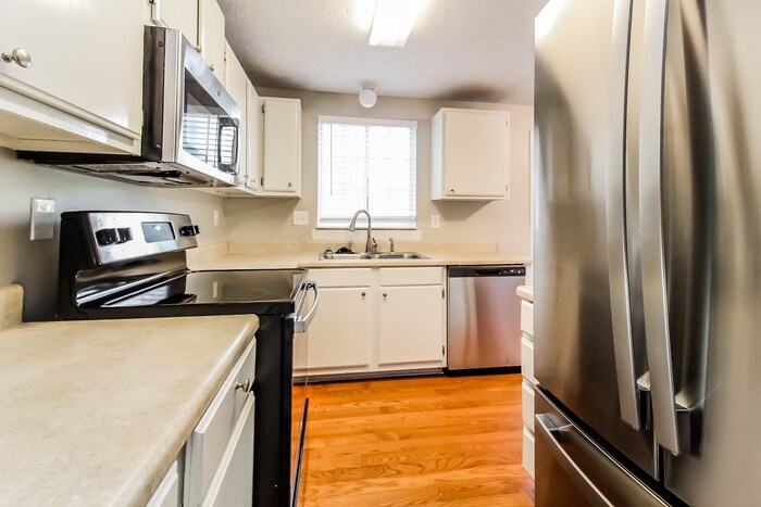 Building Photo - 4033 Overland Trail SW