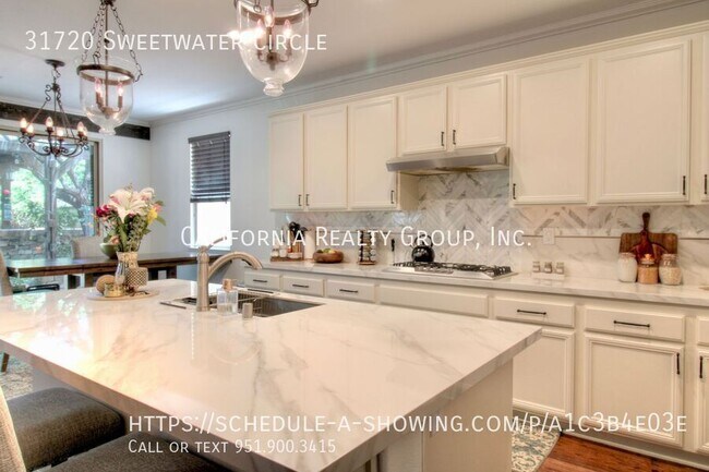 Building Photo - 31720 Sweetwater Cir