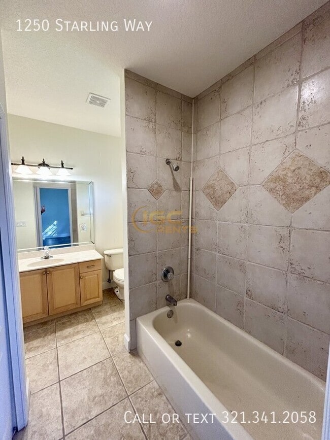 Building Photo - 1250 Starling Way