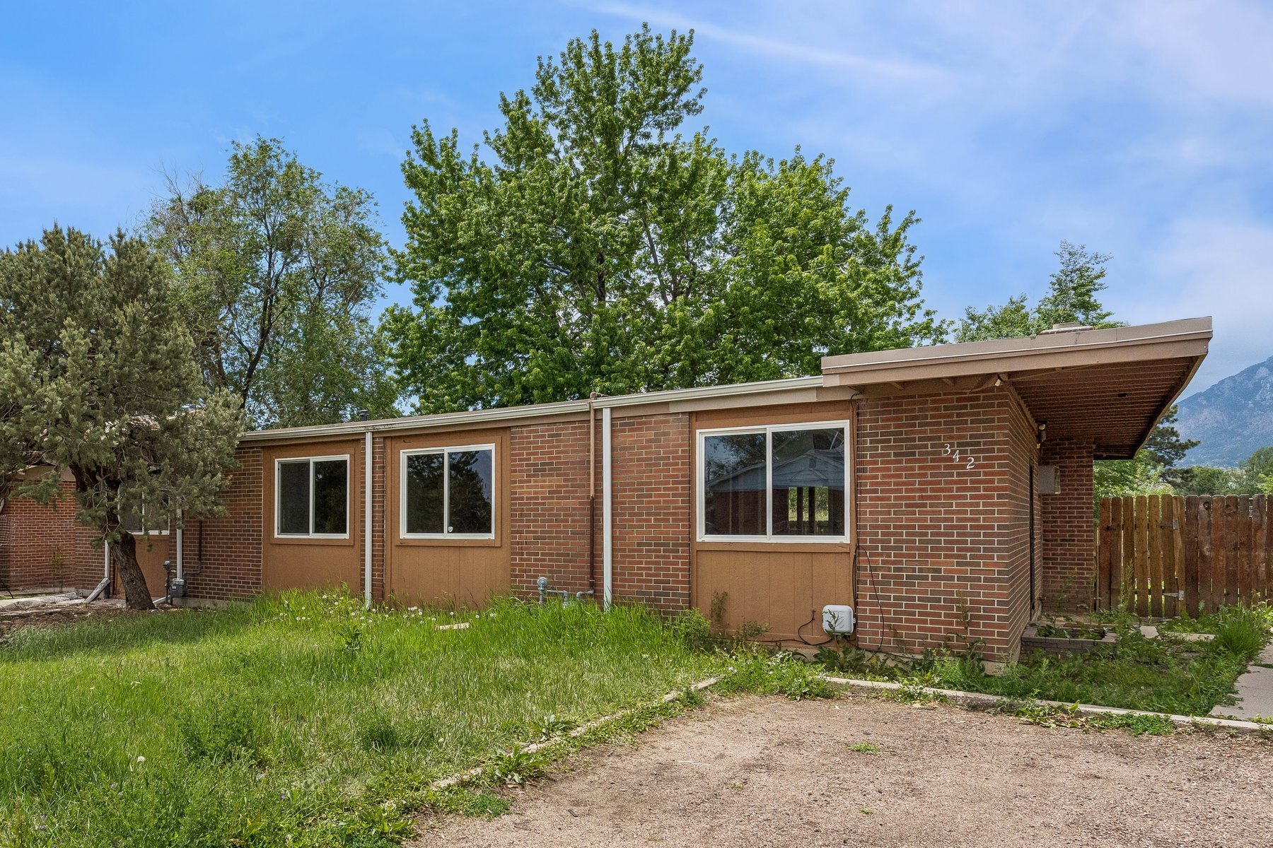Building Photo - 342 Fairway S