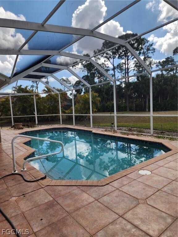 Building Photo - 25211 Roland Ln