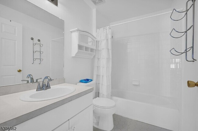 Building Photo - 11 Timothy Ct