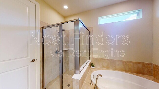 Building Photo - 29 Lakefront Ln