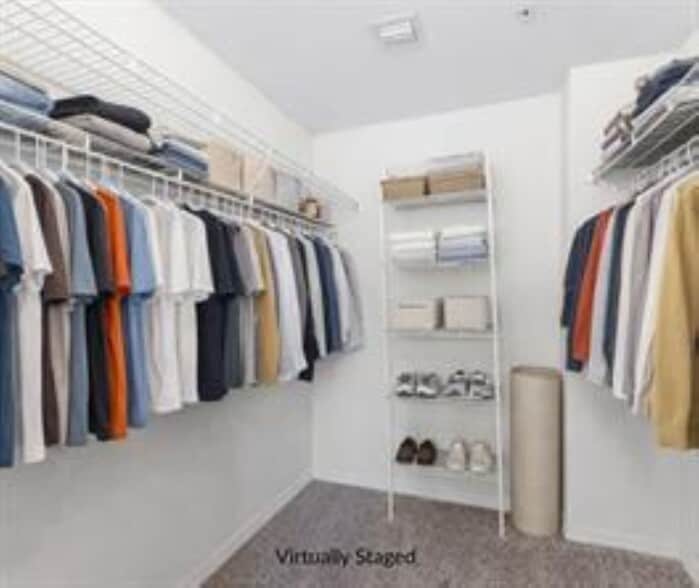 Building Photo - 2421 NE 65th St