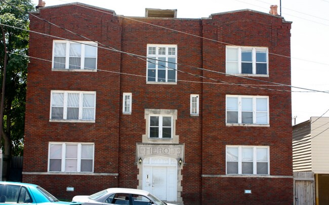Primary Photo - 226 W 9th St