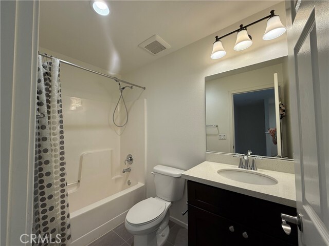 Building Photo - 15364 Lotus Cir