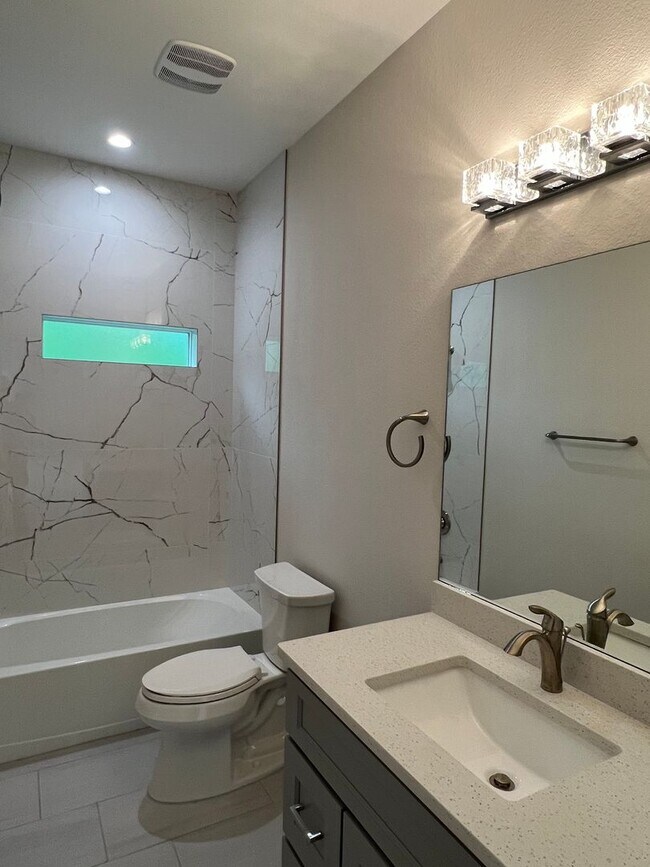 Building Photo - New Build open floor plan 3/2