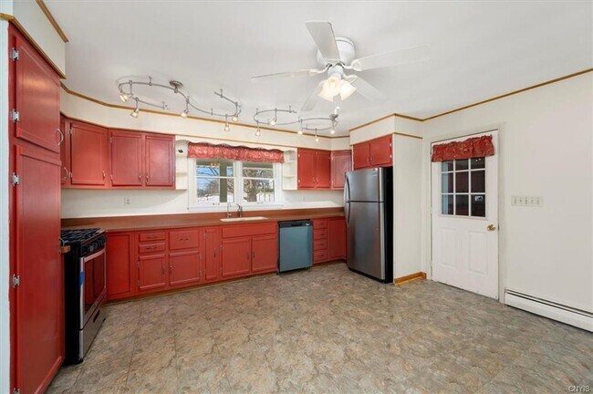 Building Photo - 3806 Harding Rd