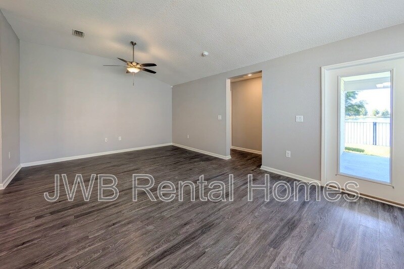 Building Photo - 60 Yellowfin Dr