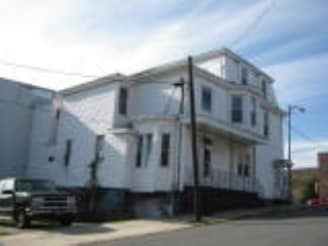 Building Photo - 200 W Ridge St
