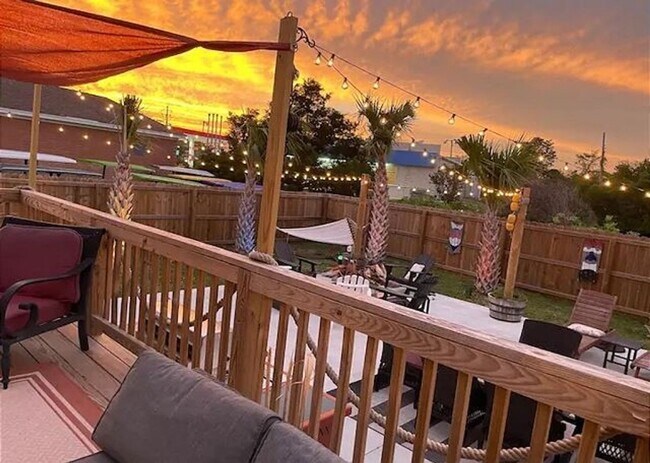 Building Photo - LAVISHLY FURNISHED PIRATE-THEMED OFF-SEASON BEACH GETAWAY