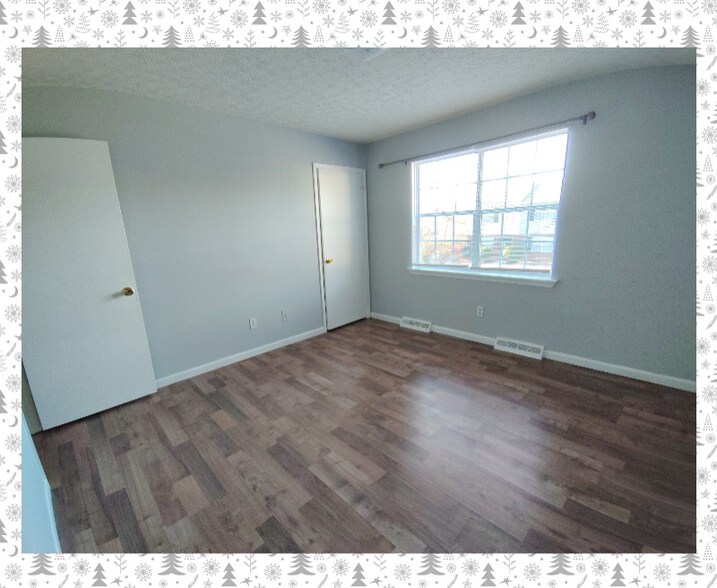 Building Photo - 9 Fonda Dr