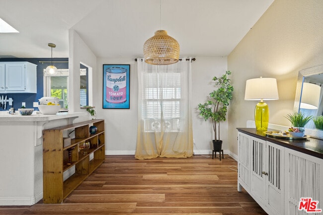 Building Photo - 196 Cherokee