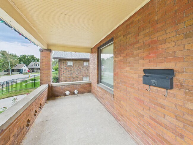 Building Photo - 1522 Park Wild Ave