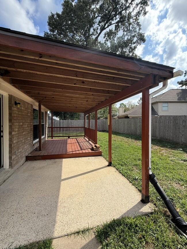 Building Photo - 5730 Forest Timbers Dr