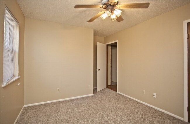Building Photo - 311 Willow Ave