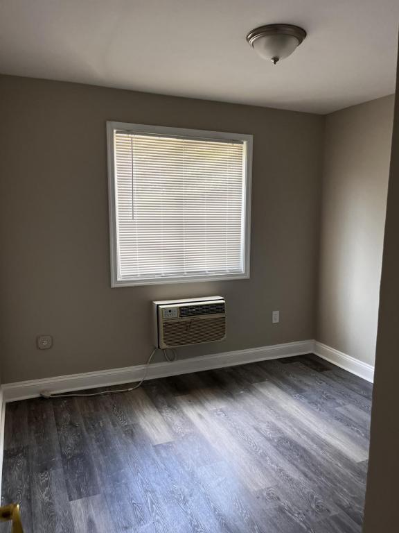 Building Photo - 3911 First St SE, Unit 202