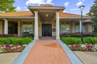 Building Photo - St Andrews at River Park Apartments