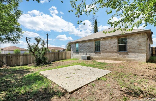 Building Photo - 10603 N Shaenridge
