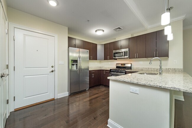 Building Photo - 130 Tremont St