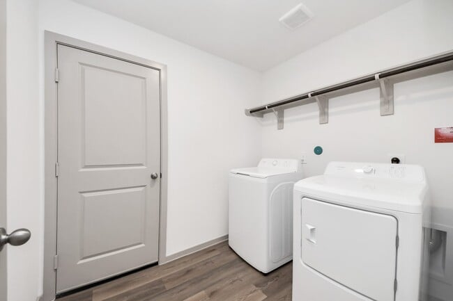 Building Photo - 1018 Bluegill Ln