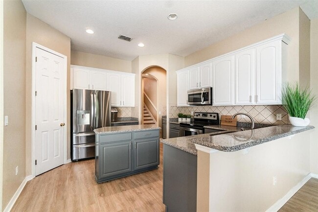 Building Photo - 6220 Hedgesparrows Ln