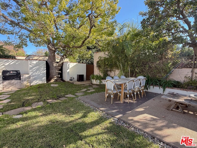 Building Photo - 316 S Wetherly Dr