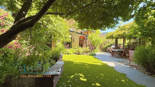 Building Photo - Charming Custom Retreat in Prime Berkeley ...