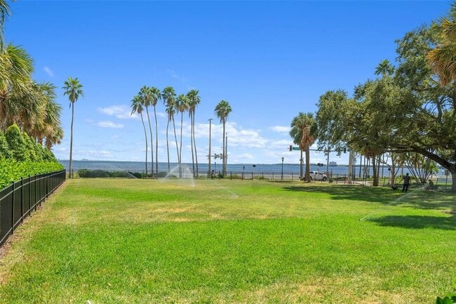 Building Photo - 2109 Bayshore Blvd
