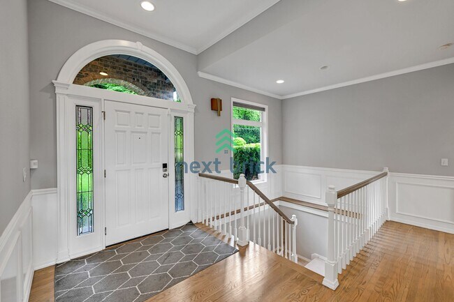 Building Photo - Beautiful home with 4 beds, 3.5 baths for ...