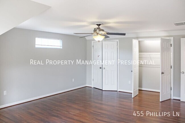 Building Photo - 455 Phillips Ln