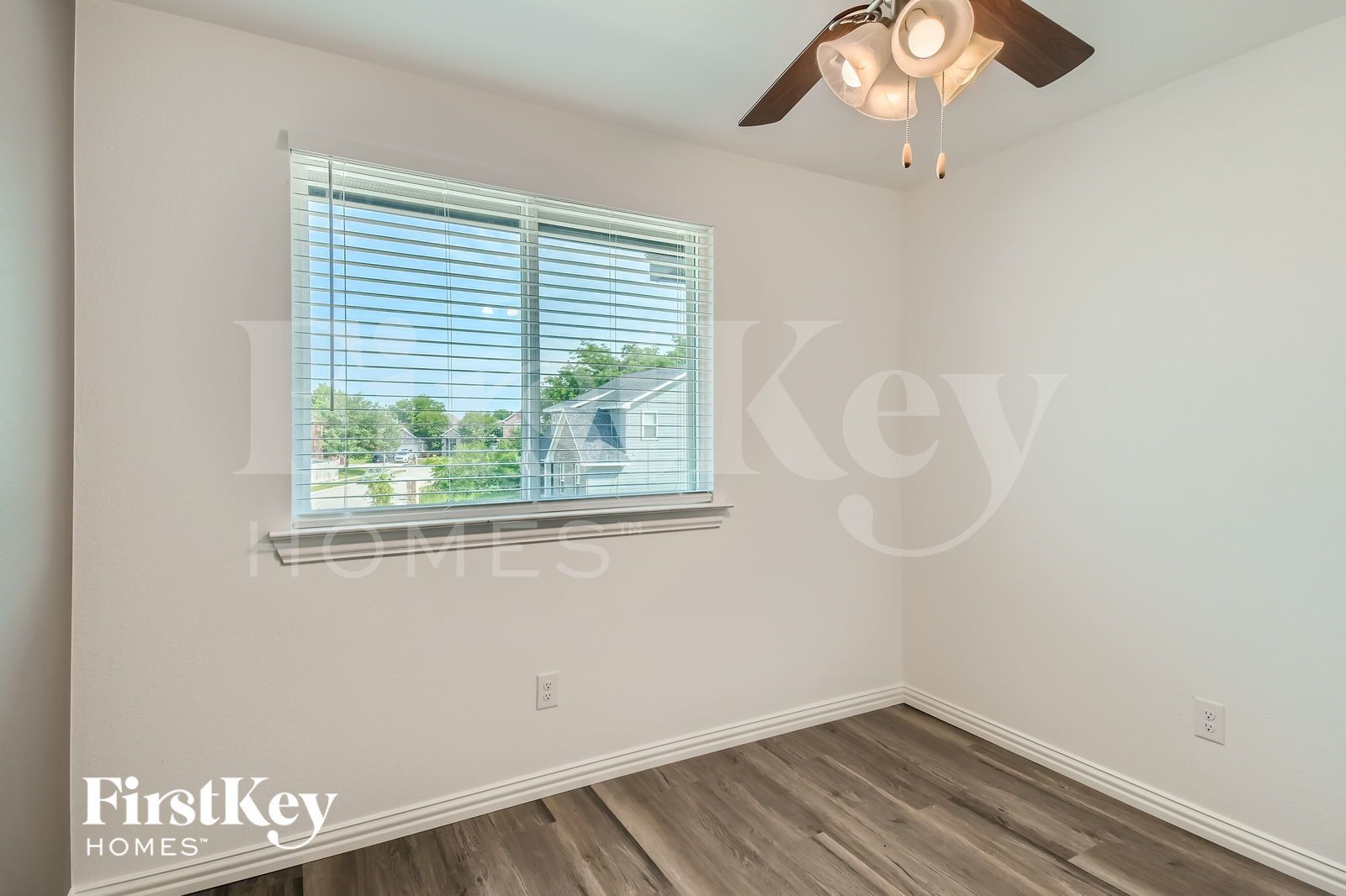 Building Photo - 7360 Parkside Pl Dr