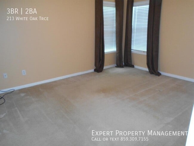 Building Photo - 213 White Oak Ter