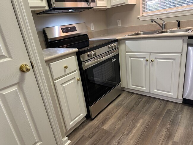 Building Photo - 76 Al Henderson Blvd