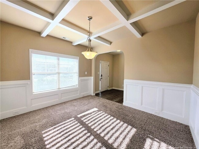 Building Photo - 389 Roanoke Dr