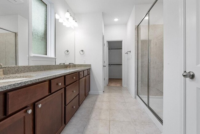 Building Photo - 3341 Charade Dr