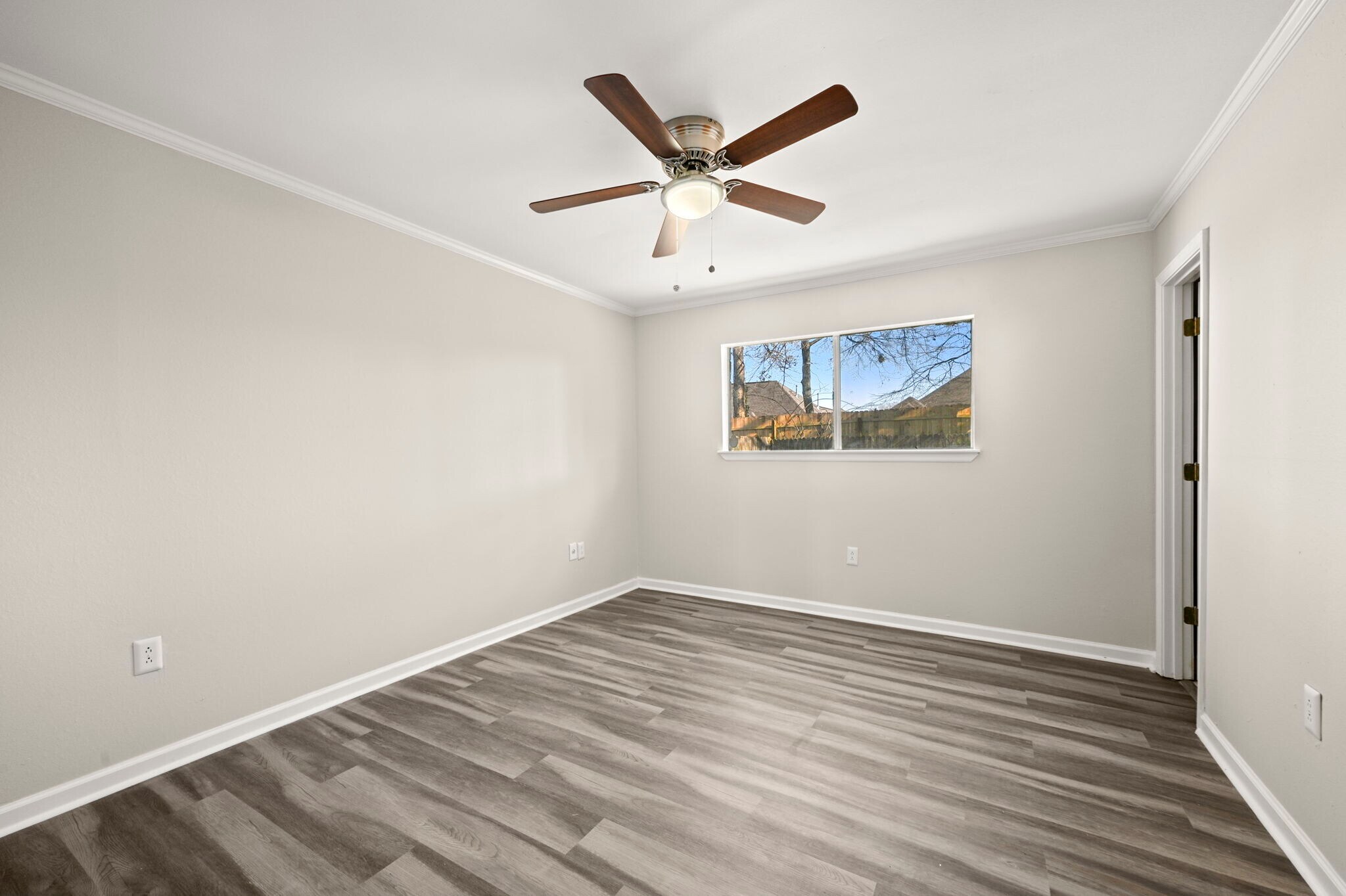 Building Photo - 9219 Baronne Dr