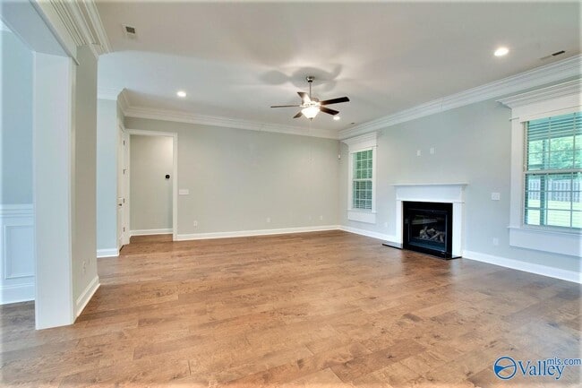 Building Photo - 330 Merrydale Dr